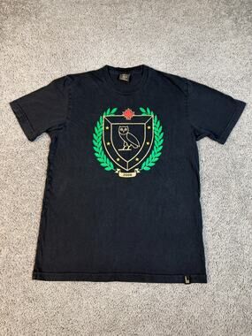 October's Very Own Shirt Mens Small Black Owl Crest Maple Leaf Graphic Tee